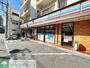 コンビニ　セブンイレブン逗子駅前店（コンビニ）まで880m