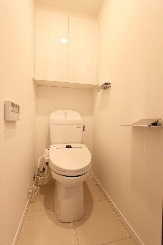 トイレ　※同タイプの別のお部屋です。