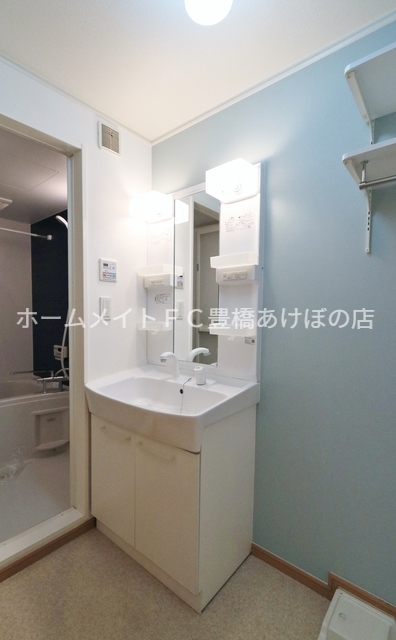 洗面設備　同型別部屋写真