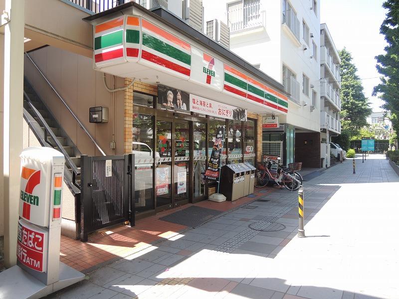 コンビニ　セブンイレブン（コンビニ）まで548m