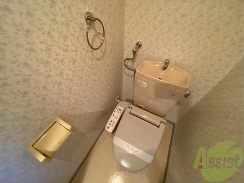 トイレ　トイレです。ウォシュレット付を探している方、おすすめです。