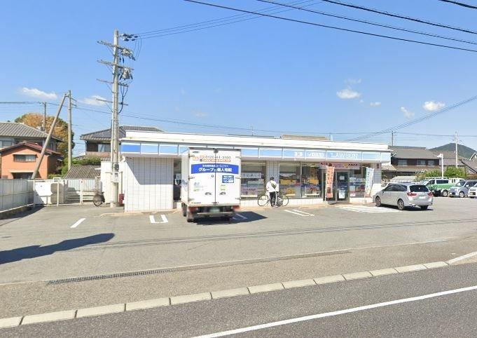 コンビニ　ローソン姫路大津店（コンビニ）まで850m