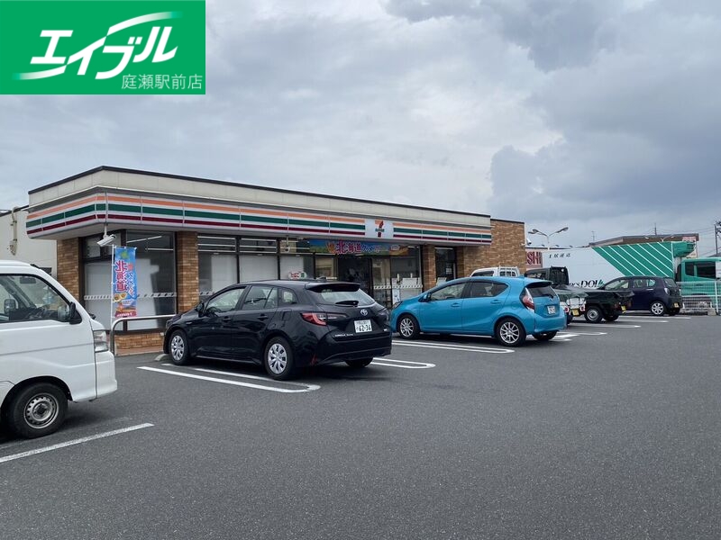 コンビニ　セブンイレブン 倉敷西阿知町店（コンビニ）まで365m