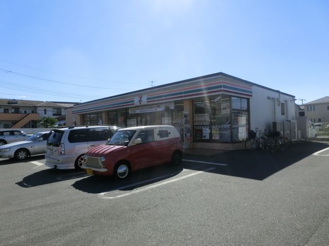 コンビニ　セブンイレブン鎌ケ谷道野辺中央4丁目店（コンビニ）まで809m