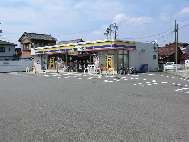 コンビニ　ミニストップ　安城碧海桜井店（コンビニ）まで353m