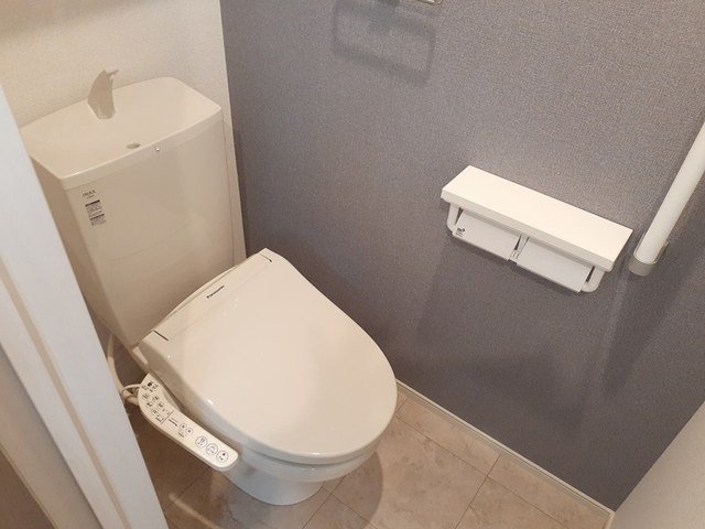 トイレ　シンプルで使いやすいトイレです