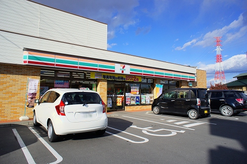 コンビニ　セブンイレブン伊勢崎韮塚町店（コンビニ）まで192m
