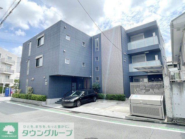 建物外観　駐車場