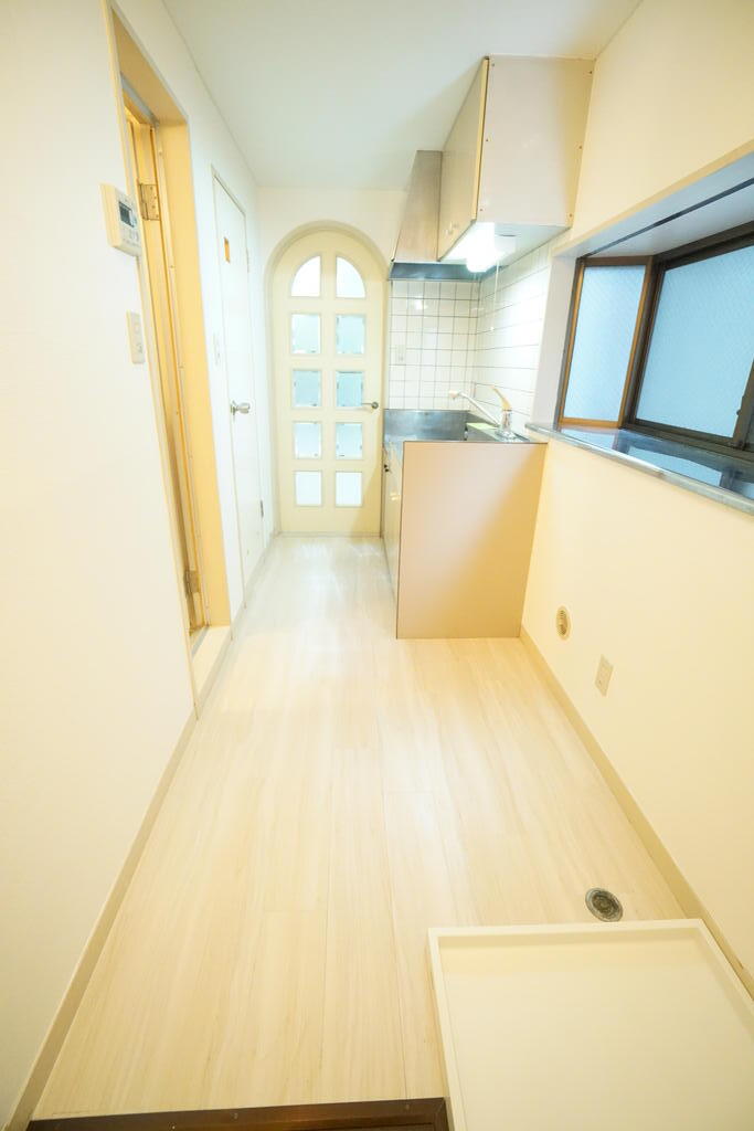 洗面設備　※同物件別号室の参考写真です。