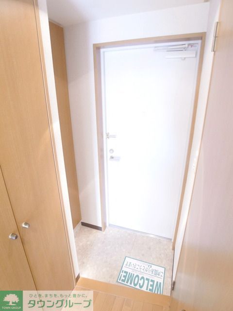 玄関　※別部屋参考写真