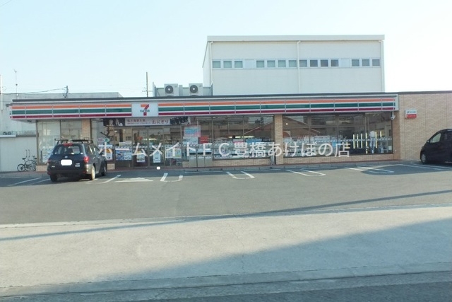 コンビニ　セブンイレブン豊橋往完町店（コンビニ）まで340m