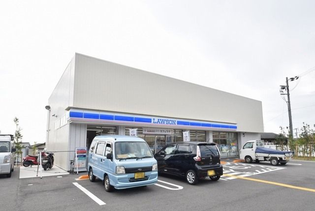 コンビニ　ローソン石丸二丁目店（コンビニ）まで120m