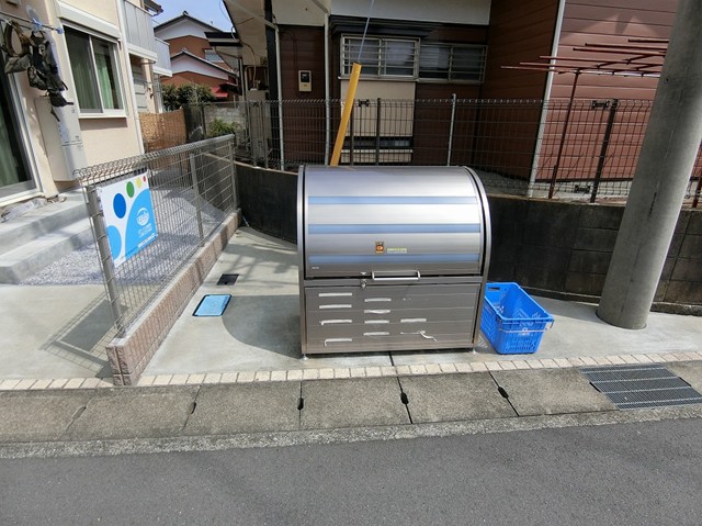 その他共有部分　敷地内ごみ置き場でごみ出しもらくらく ♪忙しい社会人さんや主