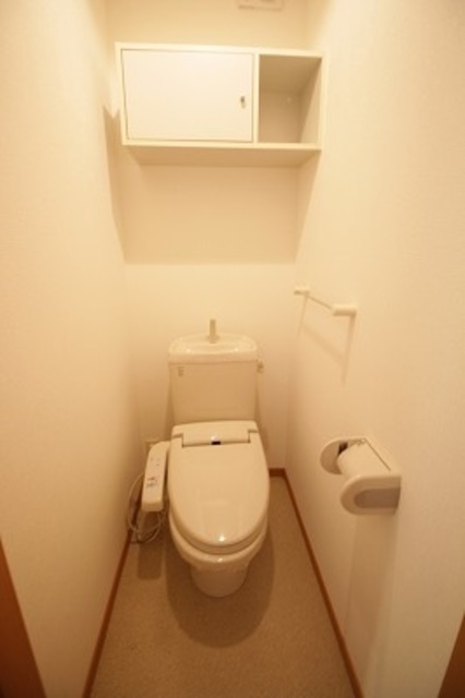トイレ　※別号室の写真です。