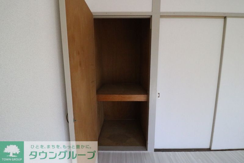 収納　同物件別部屋のお写真です。床の色などは現状優先です。