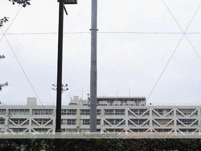 中学校　昭島市立昭和中学校（中学校）まで383m