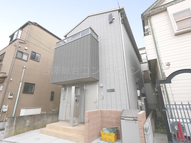 建物外観　Ｅｓｔ　Ｃｏｌｌｉｎａ（エスト　コッリーナ）