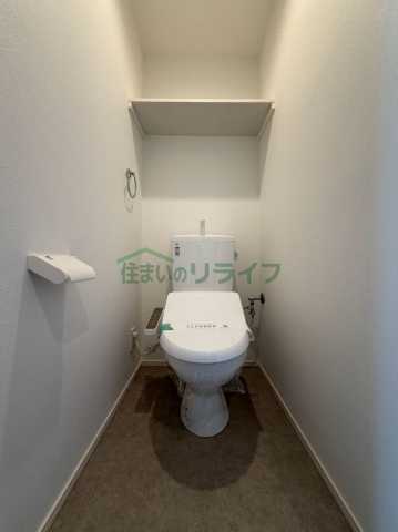 東京メトロ丸ノ内線 中野坂上駅 徒歩5分 3階建 築4年のトイレ写真