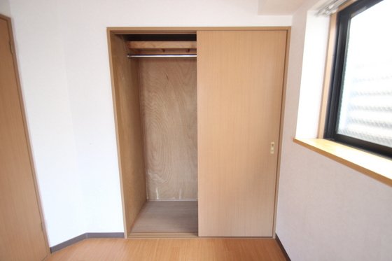 収納　※別部屋の写真です