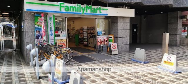 その他　【コンビニエンスストア】ファミリーマート　早稲田駅前店（その他）まで298m