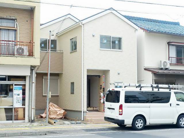 建物外観　建築現場です。