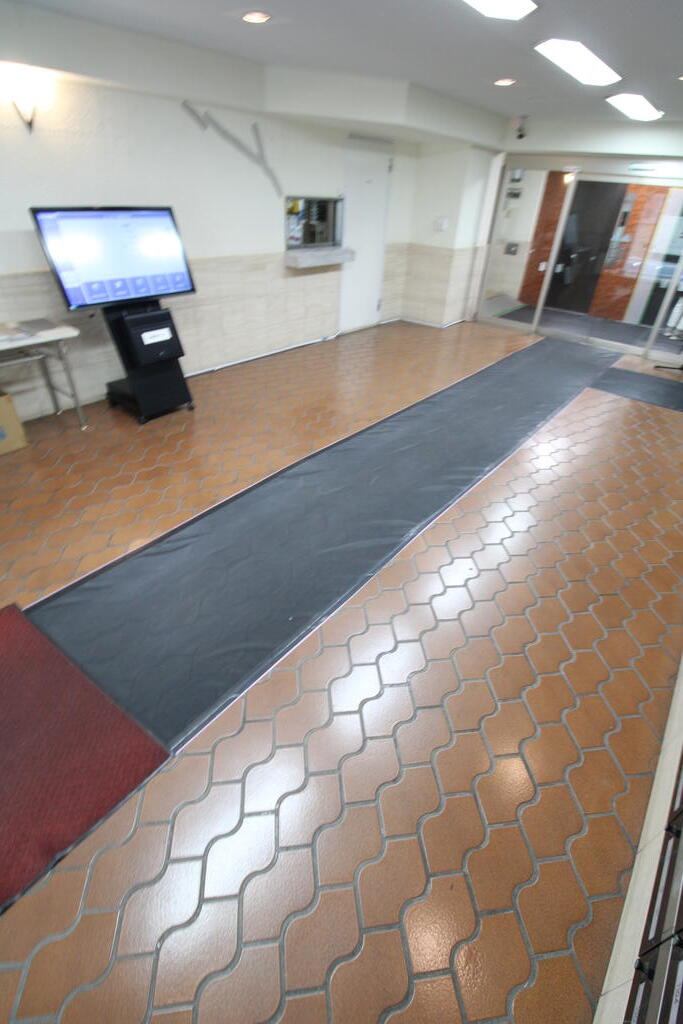 西武池袋線 練馬駅 徒歩6分 13階建 築53年の外観写真