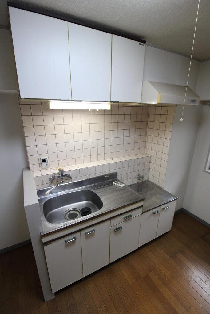 西武池袋線 練馬駅 徒歩6分 13階建 築53年のキッチン写真