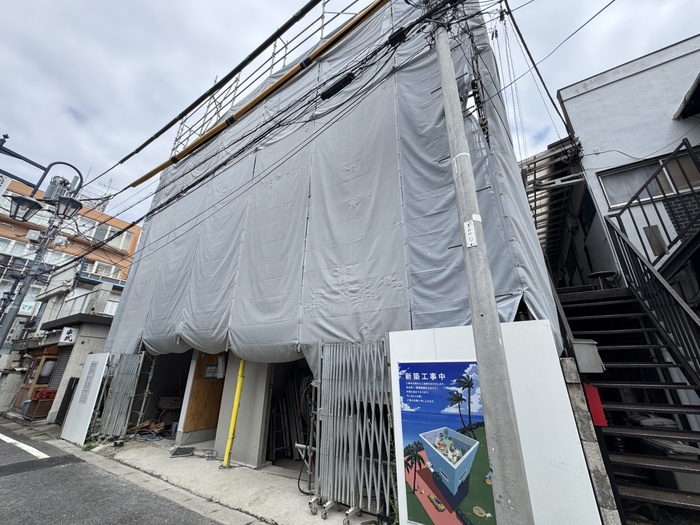 建物外観　建築中
