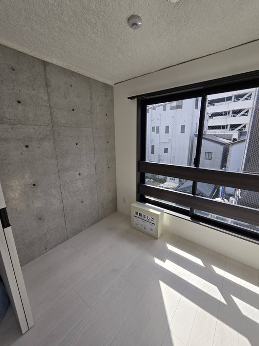 仮)鎌倉市大船プロジェクト新築工事の居間写真