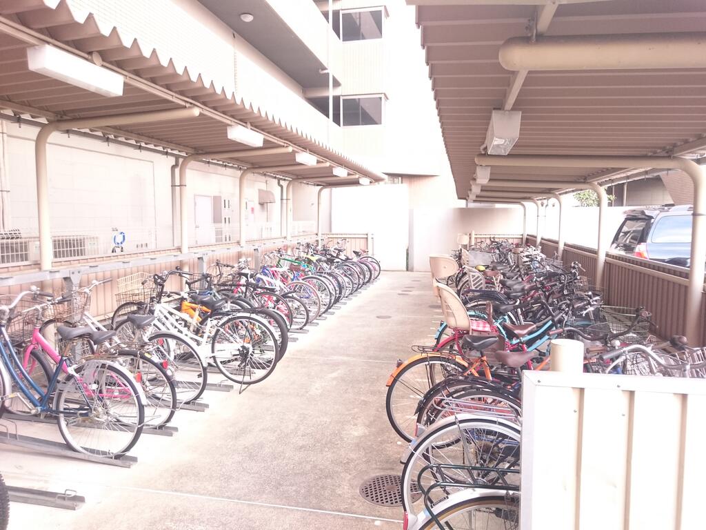 駐車場　駐輪場