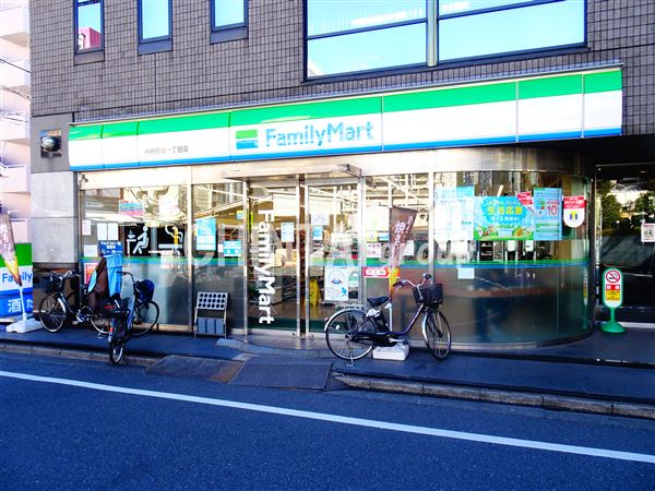 コンビニ　ファミリーマート 渋谷笹塚一丁目店（コンビニ）まで138m