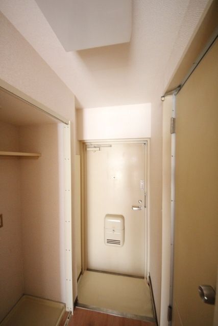 ジョイフル大和南の玄関写真