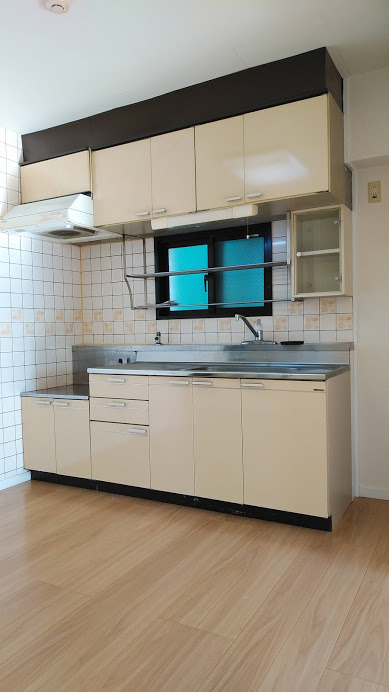 キッチン　同建物内上階の画像です