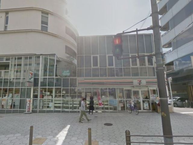 コンビニ　セブンイレブン大阪細工谷1丁目店（コンビニ）まで228m
