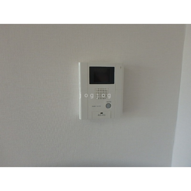 セキュリティ　モニター付きインターホンで来客確認も安心です！