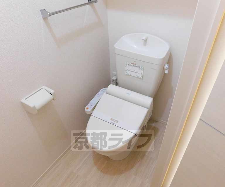 トイレ　ウォシュレットついています
