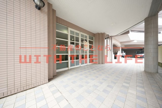 エントランス　毎日通るエントランスはこのようになっています