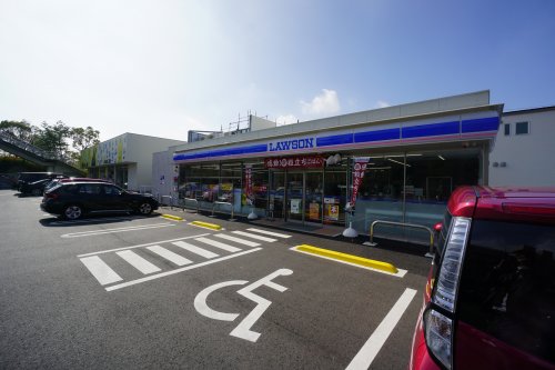コンビニ　ローソン 千葉おゆみ野中央四丁目店（コンビニ）まで853m