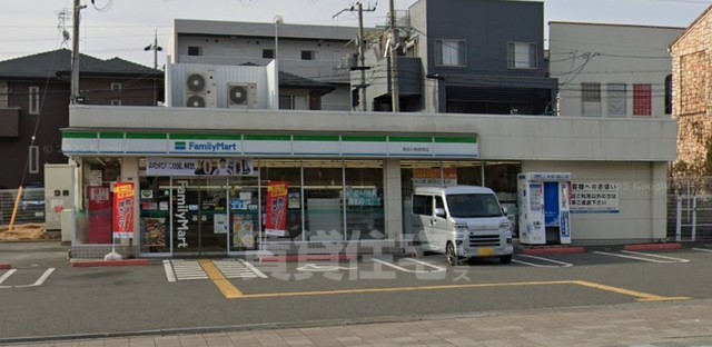 コンビニ　ファミリーマート　箕面小野原西（コンビニ）まで392m