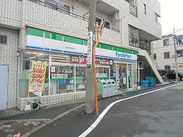 コンビニ　ファミリーマート市谷台町店（コンビニ）まで159m
