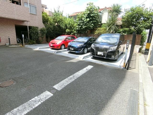 駐車場　☆駐車場☆