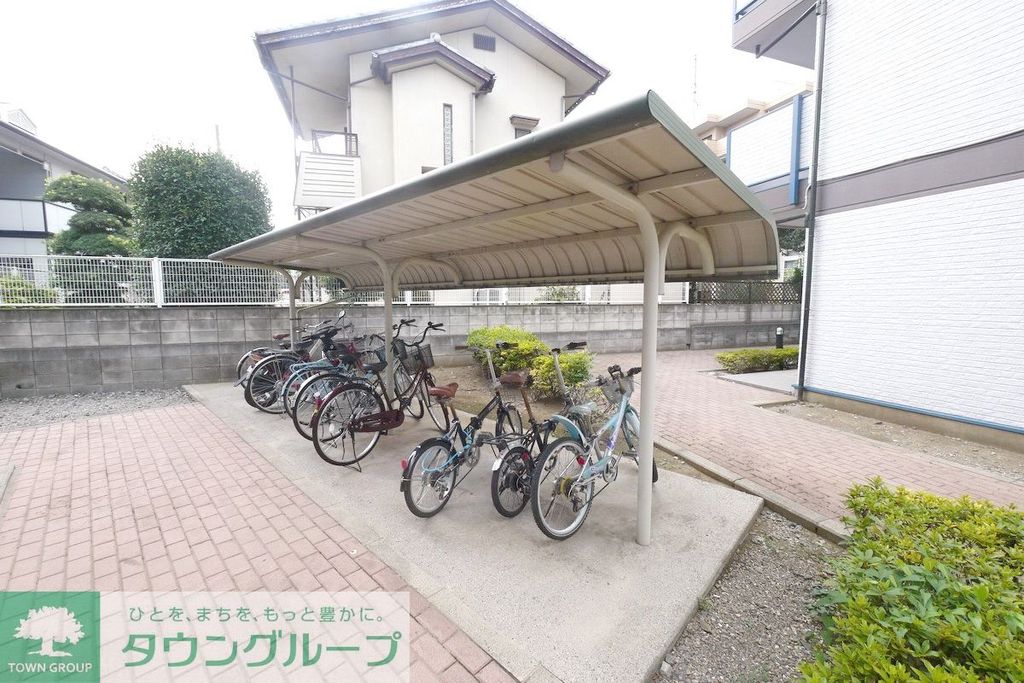 レオパレスサカエIIの外観写真