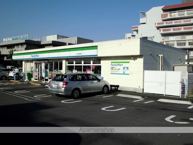 コンビニ　ファミリーマート豊中小曽根店（コンビニ）まで598m