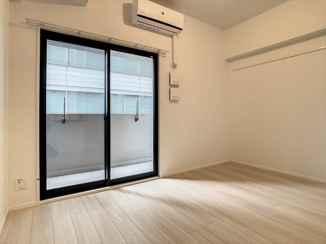 エンクレスト博多駅南FITの居間写真