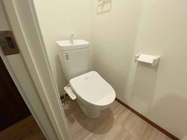 トイレ　参考写真