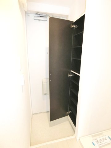 グリーンライン 高田駅 徒歩7分 2階建 築9年の玄関写真