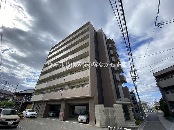 建物外観　駅近！鉄筋コンクリートマンション！