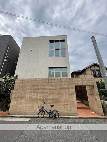 地下鉄名城線 名城公園駅 徒歩8分 築10年