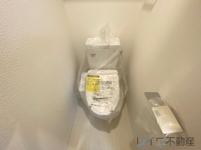 ＪＲ関西本線 ＪＲ難波駅 徒歩7分 15階建 築5年のトイレ写真