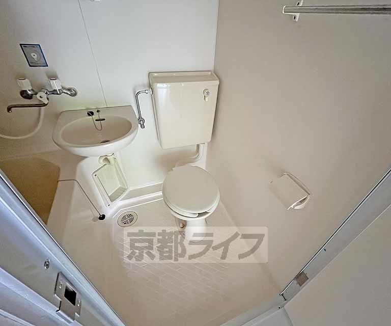 ＪＲ山陰本線 円町駅 徒歩5分 4階建 築33年のトイレ写真